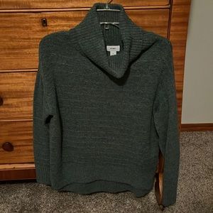 Old Navy Oversized Green Funnel Neck Sweater Size Small.